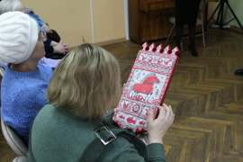 Члены общества глухих